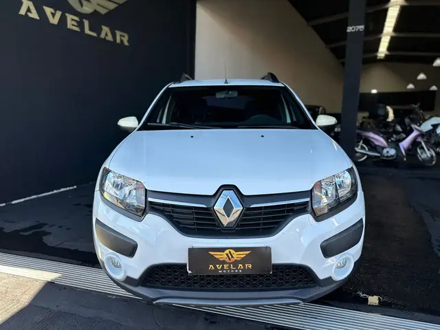 Carro Renault Sandero Stepway 2016 Rip Curl 1.6 8V Easy-R (Flex)