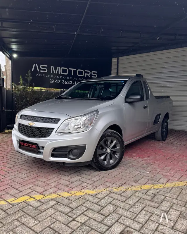 Carro Chevrolet Montana 2017 LS 1.4 (Flex)