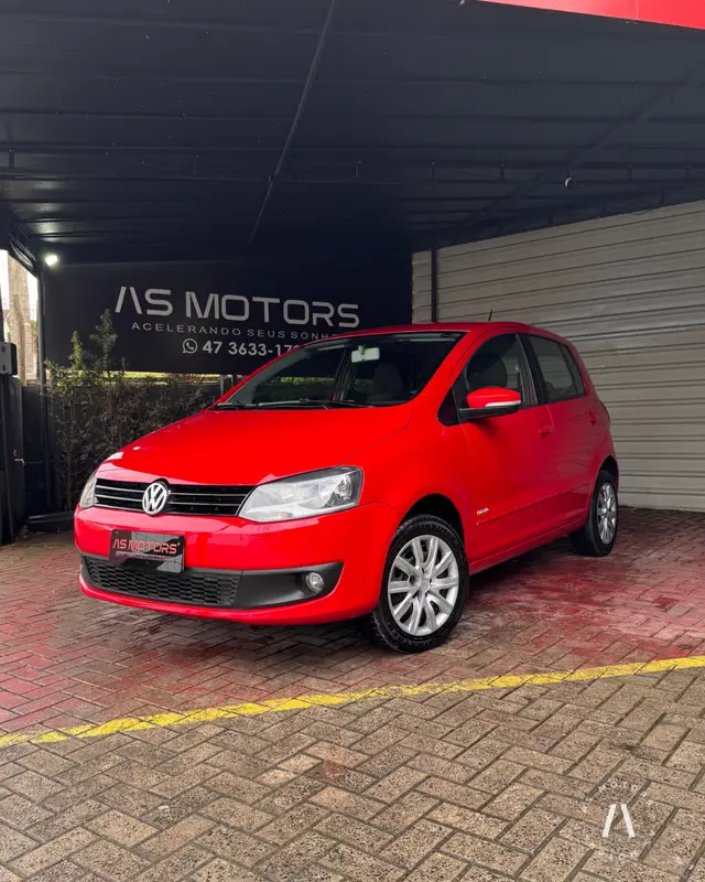 Carro Volkswagen Fox 2013 1.0 VHT (Flex) 4p