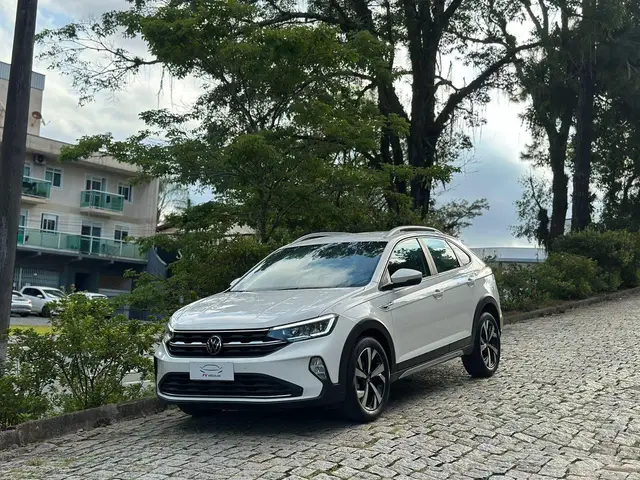 Carro Volkswagen Nivus 2024 Highline 200 TSI