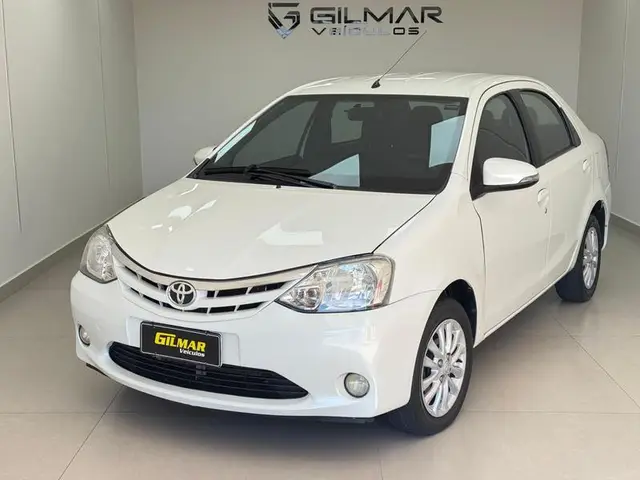 Carro Toyota Etios 2015 XLS 1.5 (Flex)