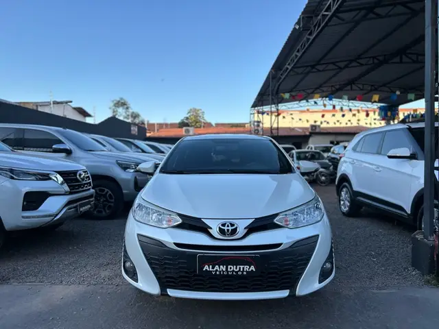 Carro Toyota Yaris 2019 1.3 XL CVT (Flex)