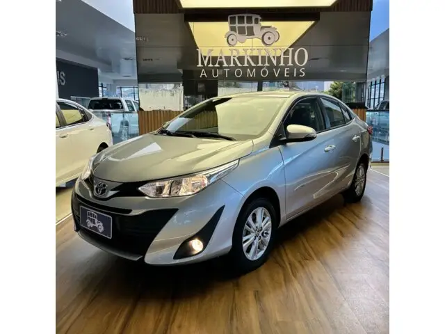 Carro Toyota Yaris Sedan 2019 1.5 XL (Flex)