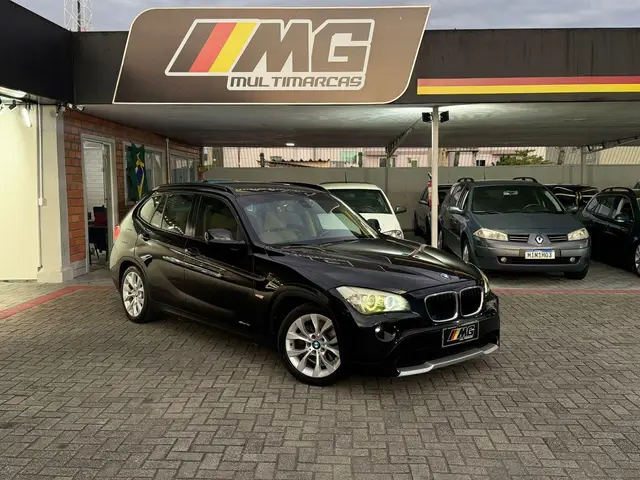Carro BMW X1 2011 2.0 sDrive18i Top (Aut)