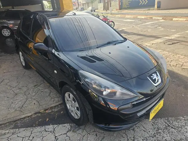 Carro Peugeot 207 2011 Hatch XR 1.4 8V (flex) 4p