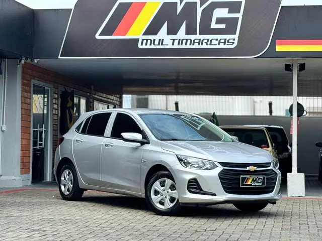 Carro Chevrolet Onix Plus 2020 1.0 LT (Flex)