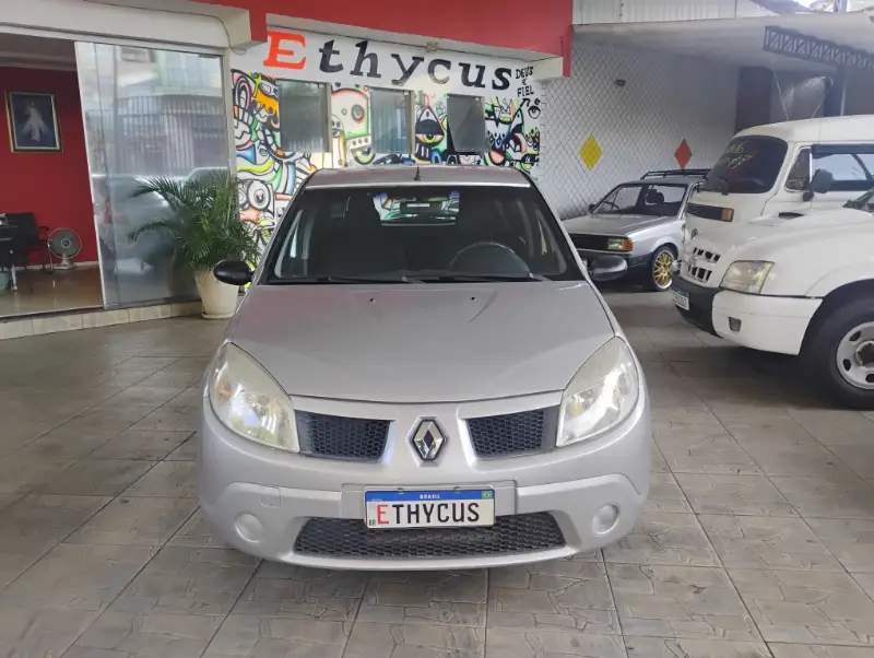 Renault Sandero Authentique 1.0 16V (flex)