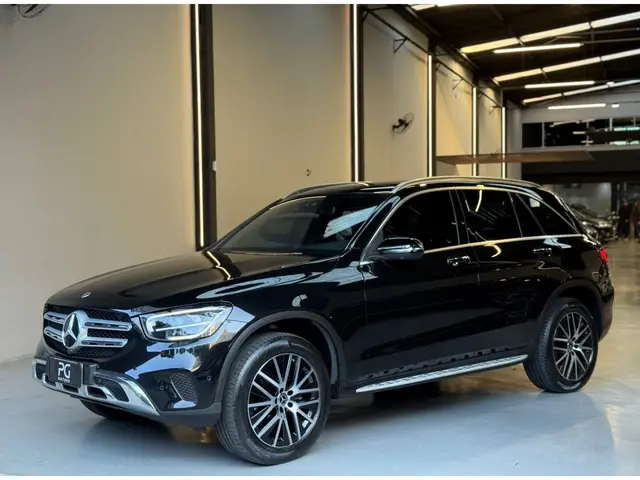 Carro Mercedes-Benz GLC 220d 2022 Enduro 2.0 Turbodiesel 4MATIC (Aut)