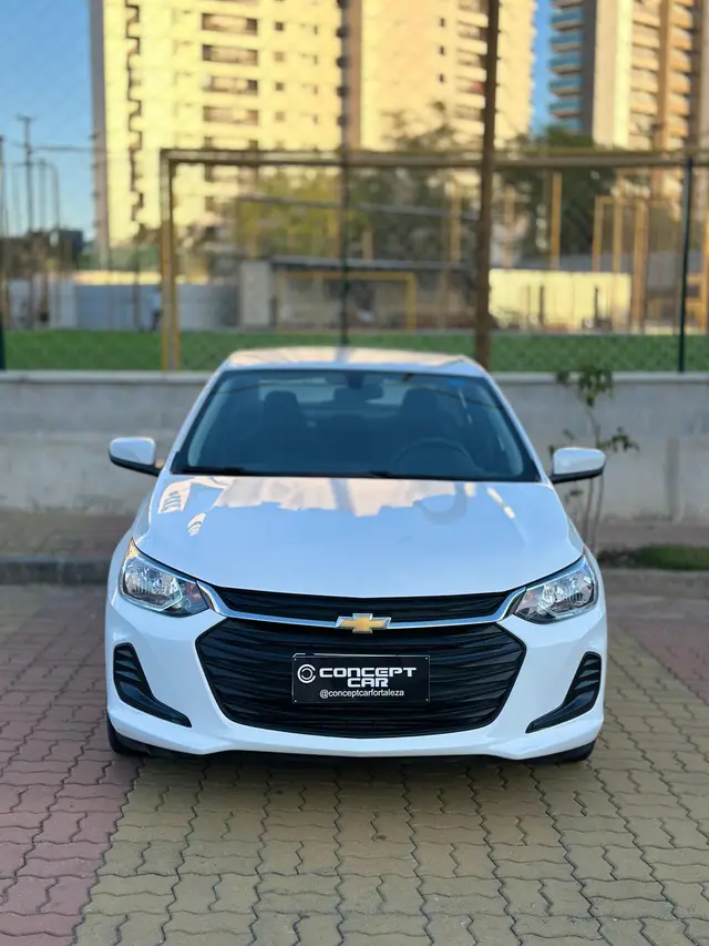 Carro Chevrolet Onix Plus 2023 1.0 Turbo (Aut.)