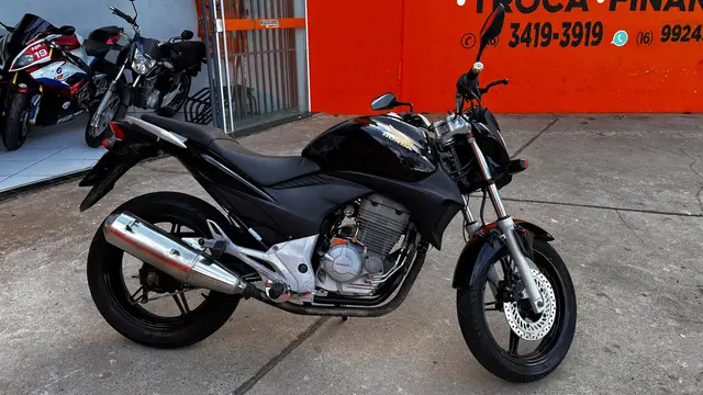 Carro Honda CB 300R 2011 (ABS)