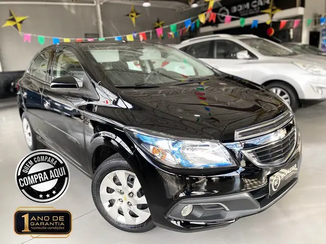 Carro Chevrolet Onix 2015 1.4 LT SPE/4