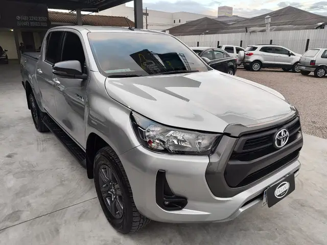 Carro Toyota Hilux Cabine Dupla 2024 STD Power Pack 4x4 2.8 Diesel