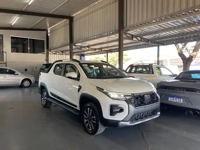 Carro Fiat Strada 2025 Ranch 1.0 Turbo