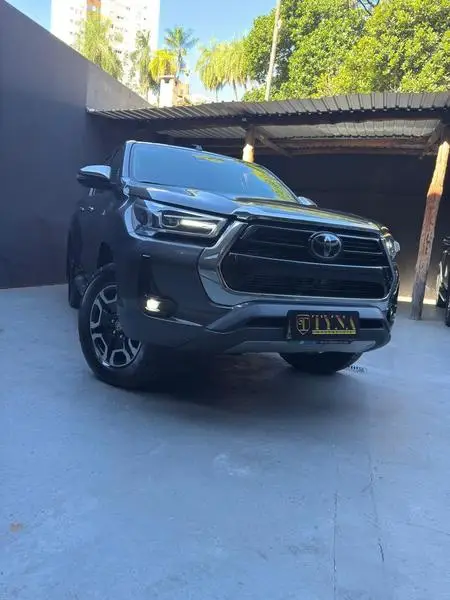 Toyota Hilux Cabine Dupla SRX 2.8 TDI CD 4x4 (Aut)