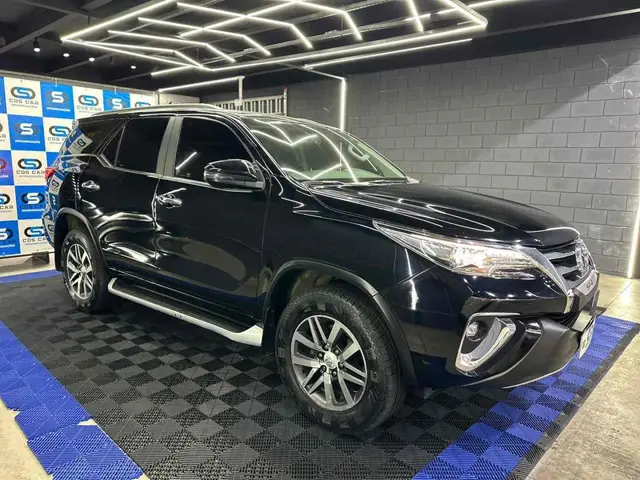 Carro Toyota SW4 2020 2.8 TDI SRX 7L 4x4 (Aut) (Diesel)
