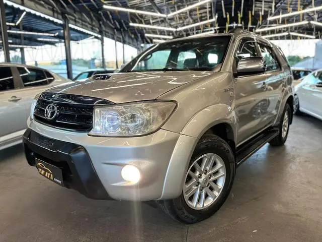 Carro Toyota Hilux SW4 2011 SRV 4x4 3.0 Turbo  (aut)