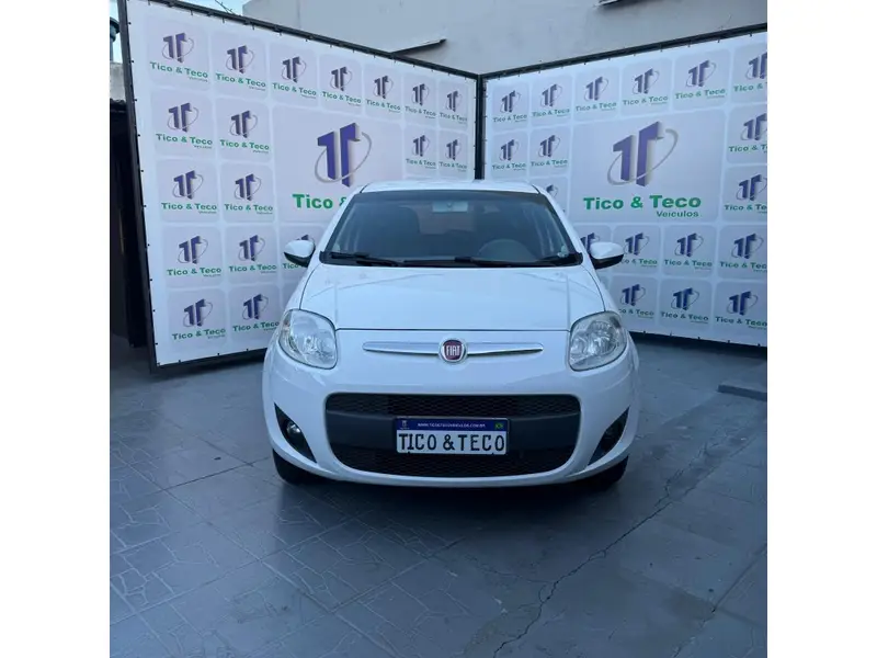 Fiat Palio Attractive 1.0 8V (Flex)