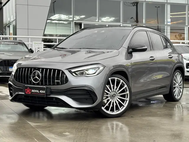 Carro Mercedes-Benz GLA 35 AMG 2023 2.0 turbo (Aut)