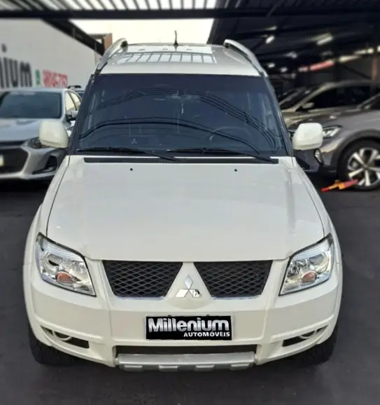Carro Mitsubishi Pajero TR4 2011 2.0 16V 4x4 (Flex) (Aut)