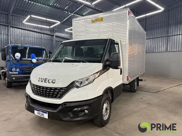 Carro Iveco Daily Chassi 2022 35-150 Longo 3.0 (Diesel)