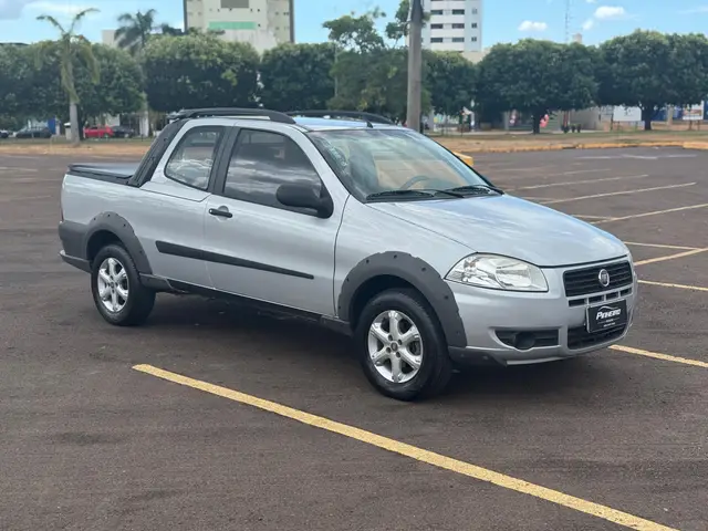 Carro Fiat Strada 2013 Working 1.4 (Flex) (Cabine Dupla)