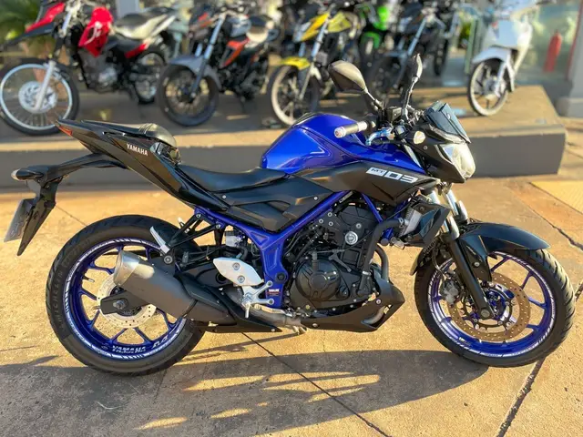 Carro Yamaha MT-03 2020 ABS