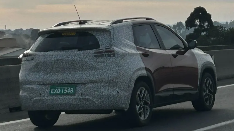 Novo Chevrolet Tracker 2026 vai seguir receita de Spin e S10 contra T-Cross