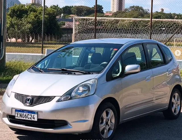 Carro Honda Fit 2010 New  LX 1.4 (flex)