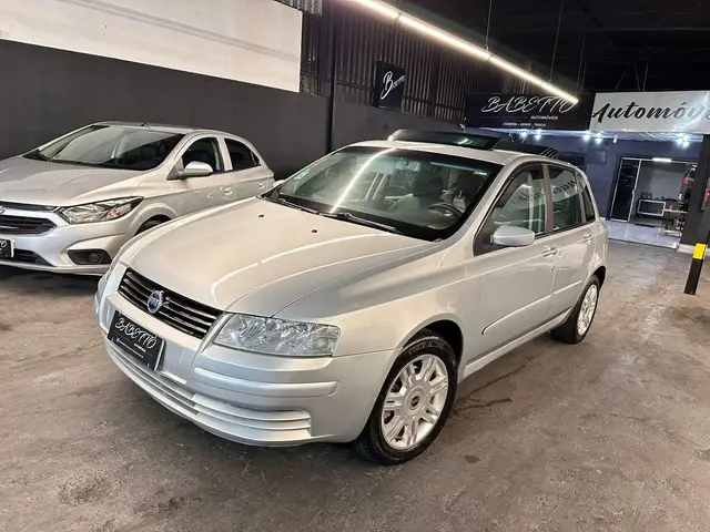 Carro Fiat Stilo 2005 1.8 16V Connect