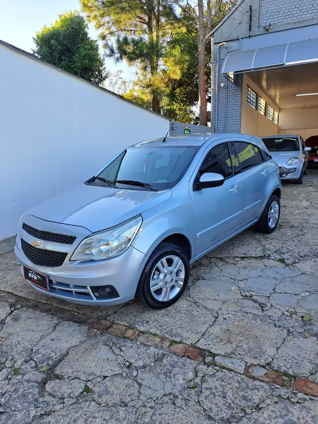 Carro Chevrolet Agile 2011 LTZ 1.4 8V (Flex)