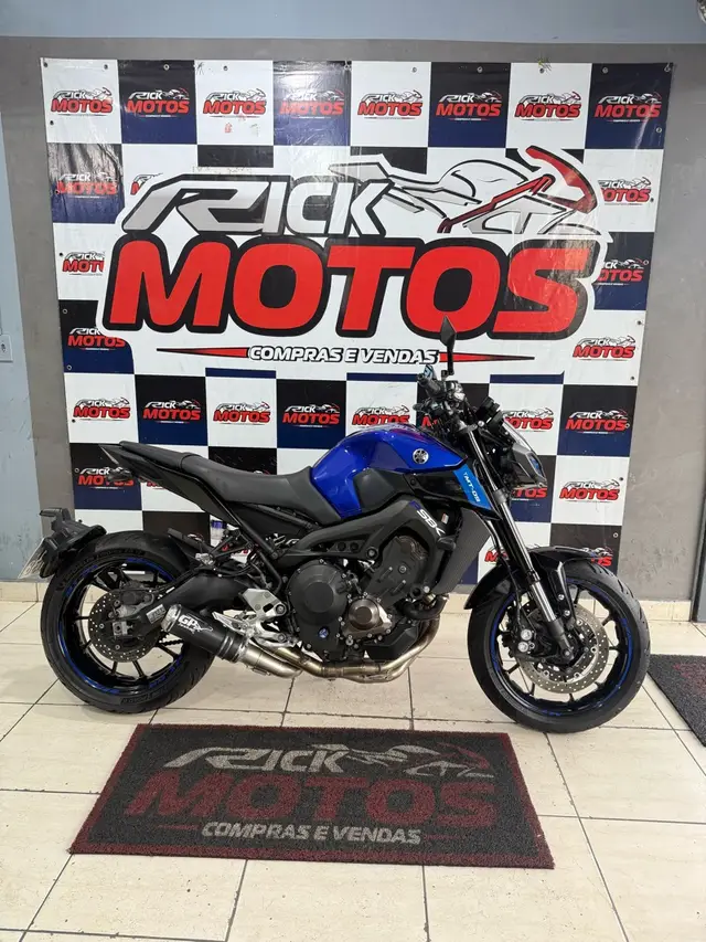 Carro Yamaha MT-09  2023 ABS