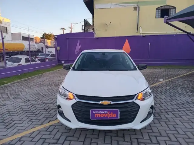 Carro Chevrolet Onix 2024 1.0