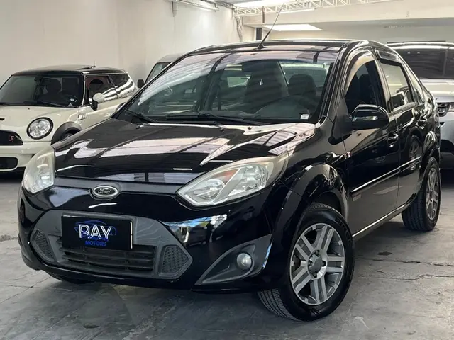 Carro Ford Fiesta Sedan 2011 1.6 (Flex)