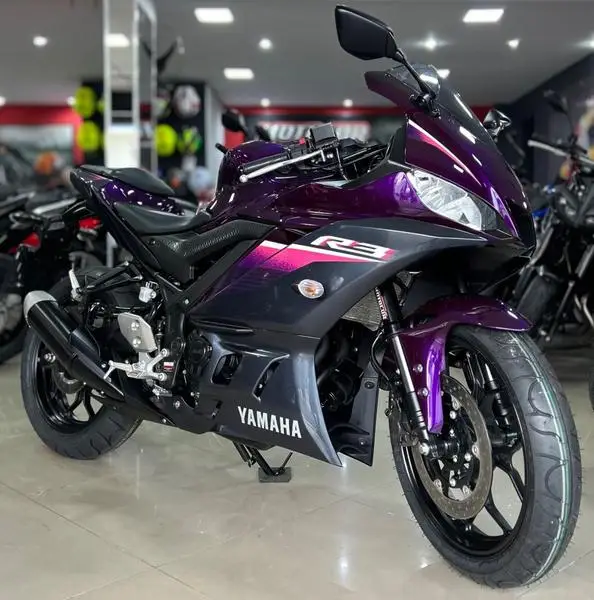 Moto Yamaha YZF R15 2024 ABS