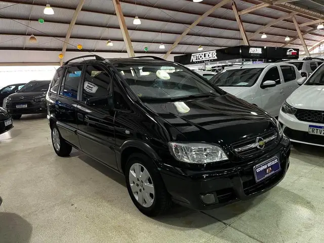 Carro Chevrolet Zafira 2011 Comfort 2.0 (Flex)