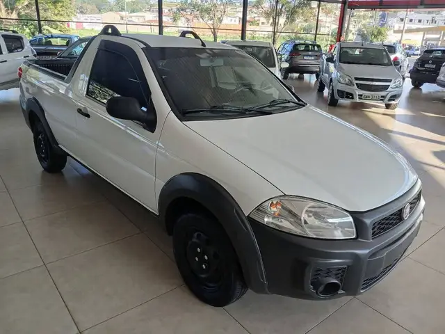 Carro Fiat Strada 2018 Hard Working 1.4 (Flex) (Cabine Simples)