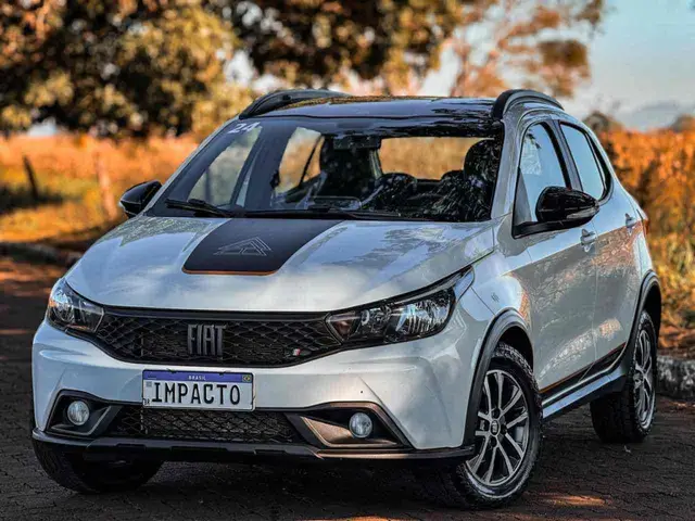 Carro Fiat Argo 2024 Trekking 1.3