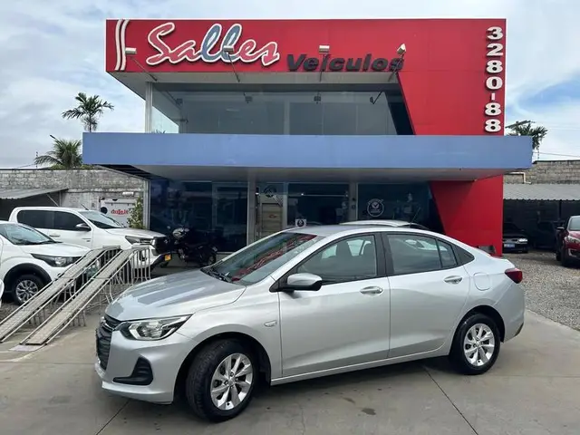 Carro Chevrolet Onix Plus 2023 LT 1.0