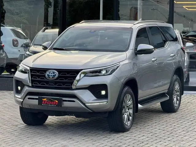 Carro Toyota SW4 2021 SRX 2.8 turbodiesel 5L 4x4 (Aut)