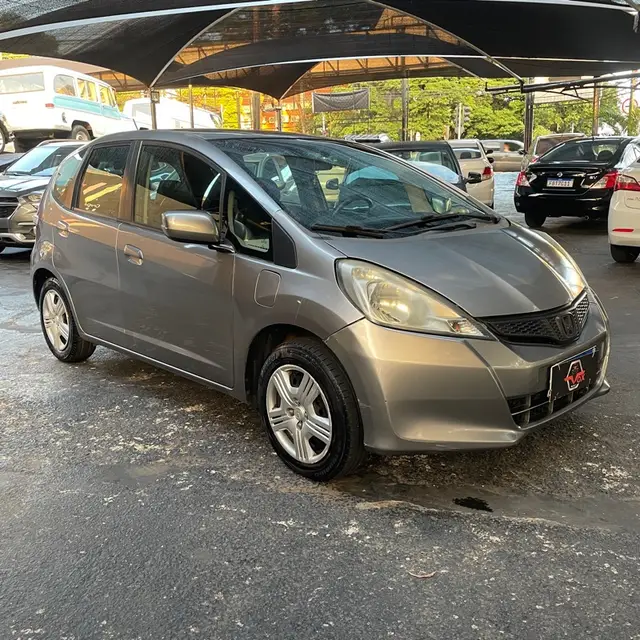 Carro Honda Fit 2013 DX 1.4 (Flex)