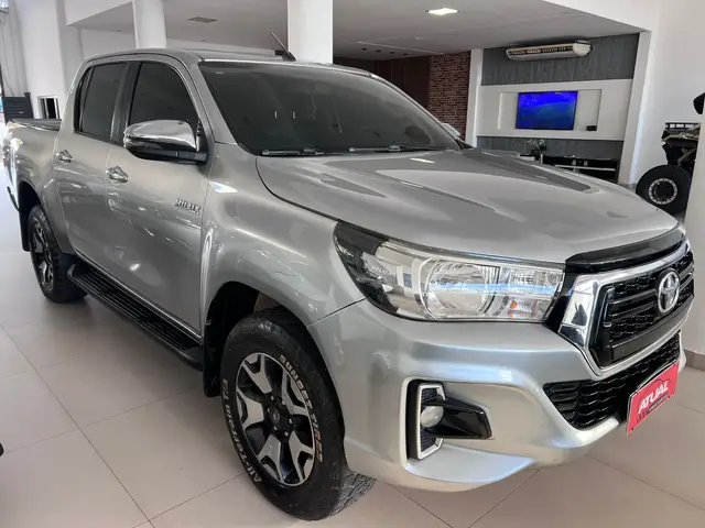 Carro Toyota Hilux Cabine Dupla 2019 Hilux 2.8 TDI SRV CD 4x4 (Aut)
