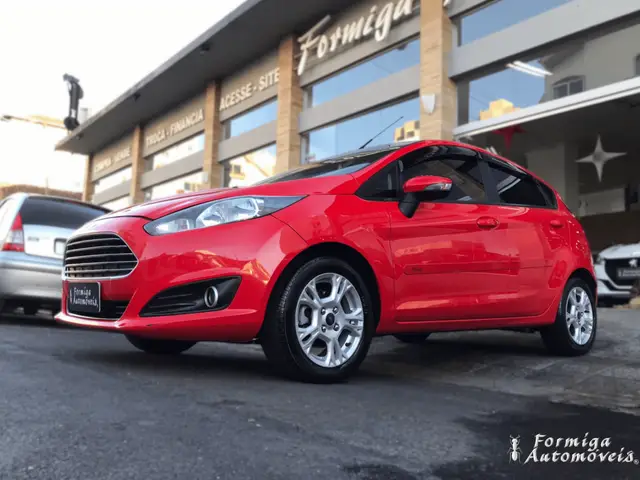 Carro Ford Fiesta Hatch 2017 SEL 1.6 16V Flex Mec. 5p - G