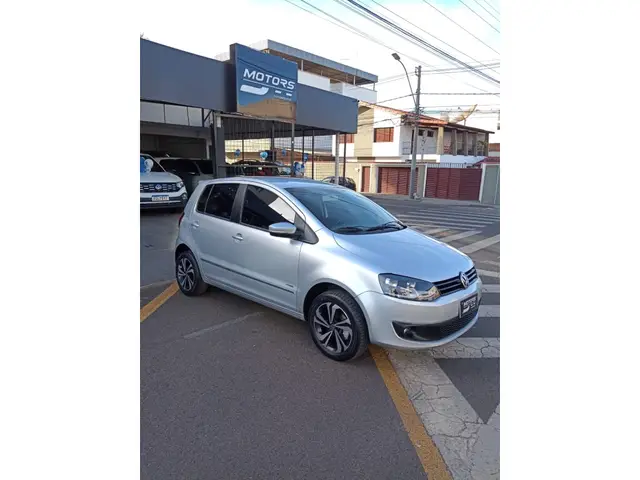 Carro Volkswagen Fox 2011 1.6 8V I-Motion (Flex)