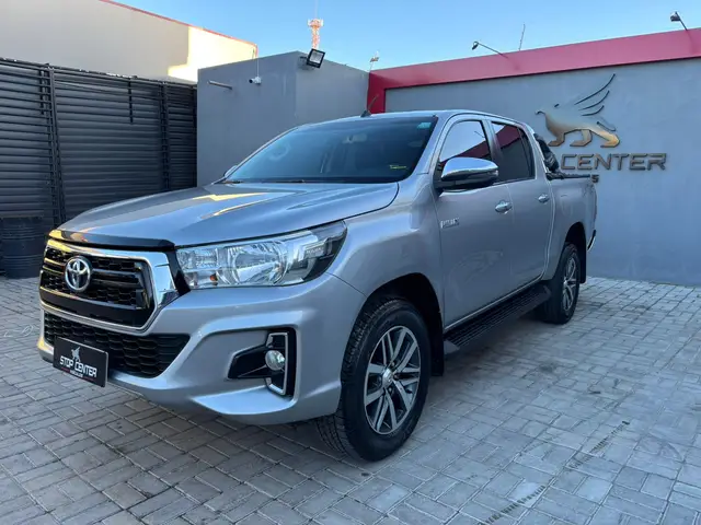 Carro Toyota Hilux Cabine Dupla 2019 Hilux 2.8 TDI SRV CD 4x4 (Aut)