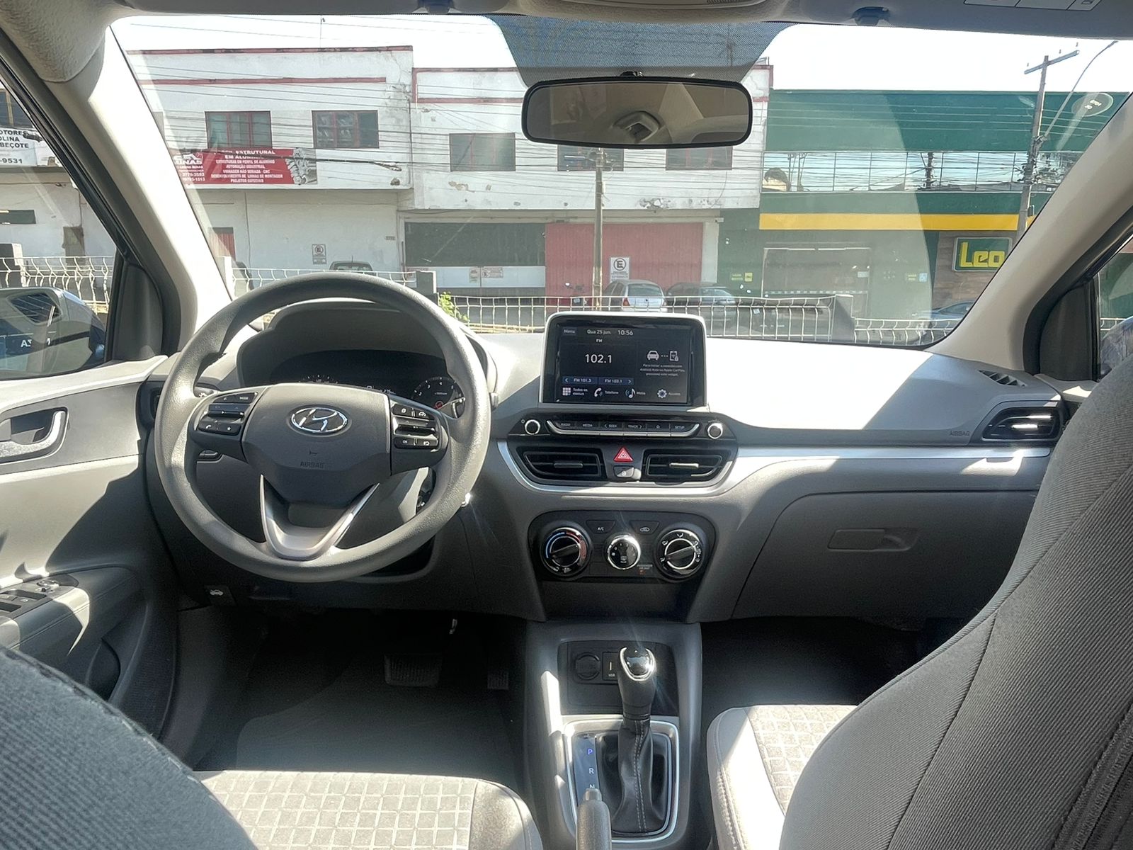 Hyundai-HB20S-Comfort Plus 1.0 Turbo (Aut.)