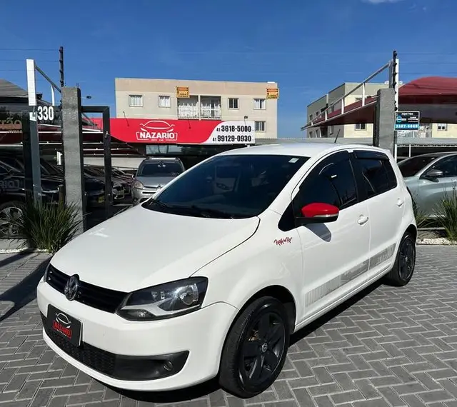 Carro Volkswagen Fox 2014 1.6 VHT Rock in Rio (Flex)