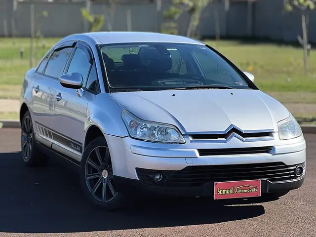 Carro Citroën C4 2011 Exclusive Sport 2.0 (Aut.) (Flex)