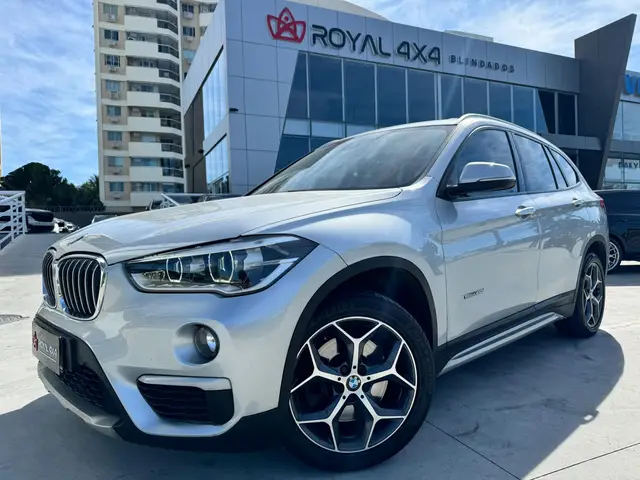 Carro BMW X1 2016 2.0 sDrive20i X-Line