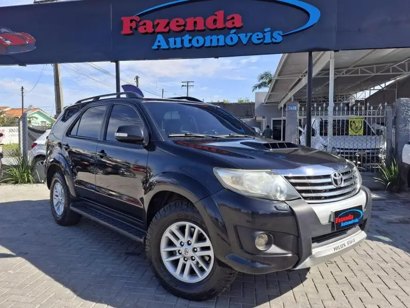 Toyota Hilux SW4 SRV 3.0 4X4 (7 Lugares)