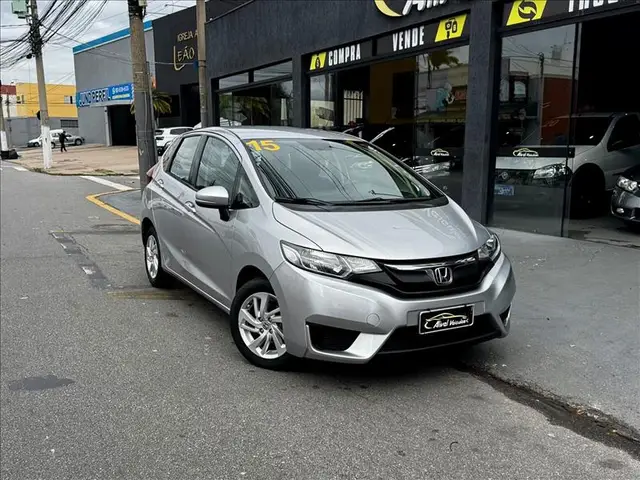 Carro Honda Fit 2015 1.5 16v LX CVT (Flex)